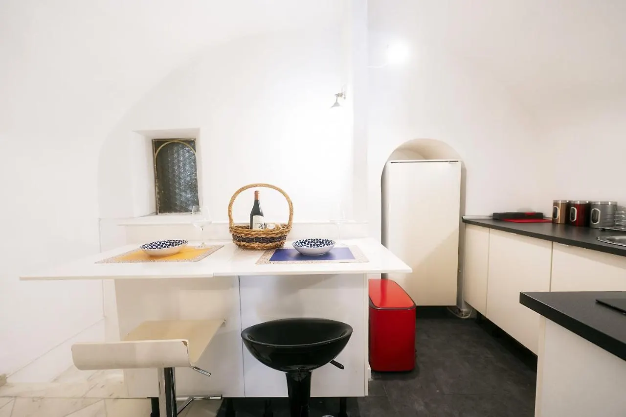 Piazza Navona Balcony Experience Apartment Rome