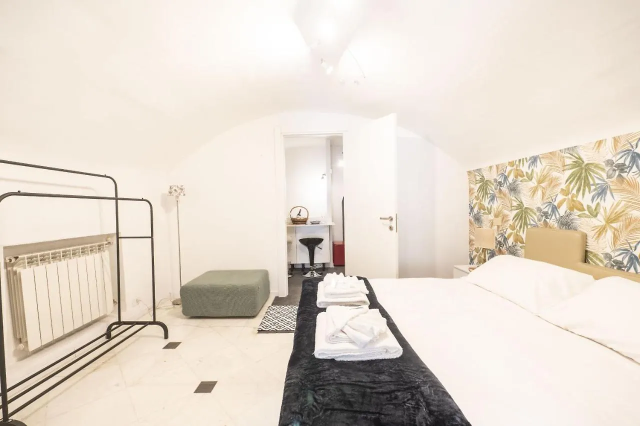 Piazza Navona Balcony Experience Apartment Rome
